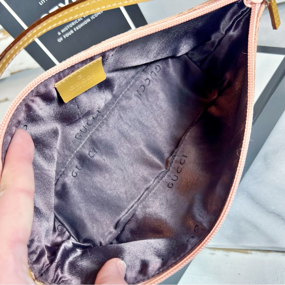 |SOLD| Gucci Pink Monogram Boat Pochette Handbag - Picture 5 of 9